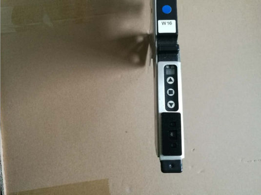 FUJI NXT SMT ماشين تغذيه کننده ، قطعات فرعي SMT براي دستگاه انتخاب و قرار دادن