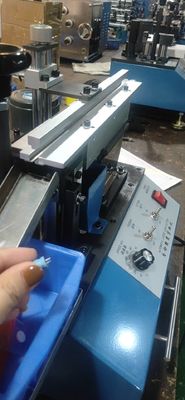 رادیال Capacitor تشکیل مقاومت ماشین برش سرب دستی نوع