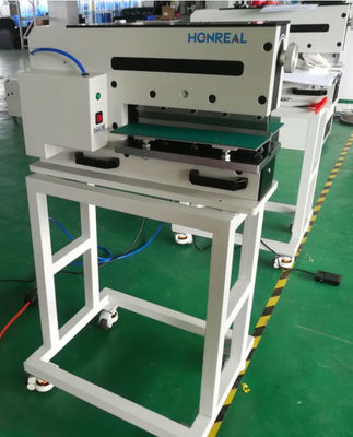 220 ولت 60 هرتز خودکار PCB V دستگاه برش شکاف 330mm طول برش